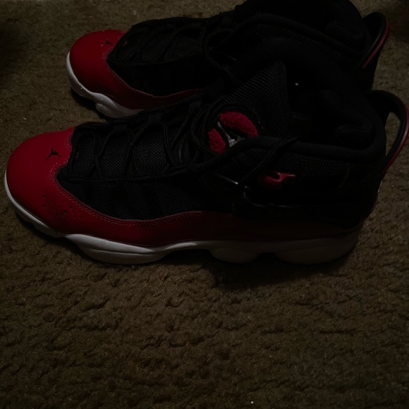 Boys ‘Fitness Red’ Jordan 6 Rings - Picture 3 of 4